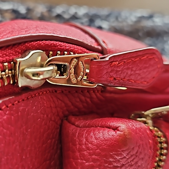 Coach red mini court pebbled leather backpack - Picture 4 of 12